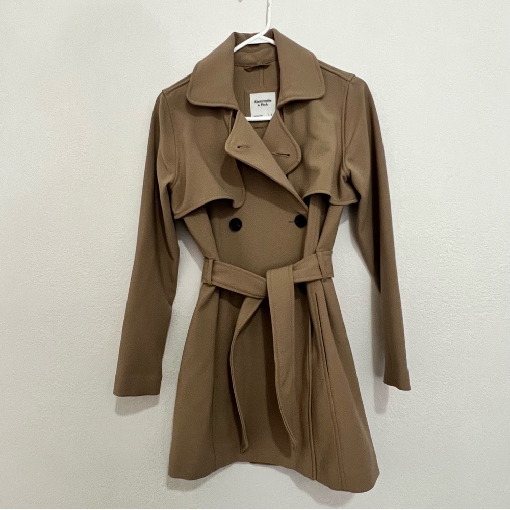 Abercrombie & fitch trenchcoat